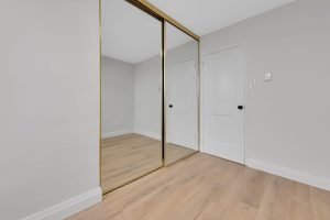 York Mills Rd Toronto 021