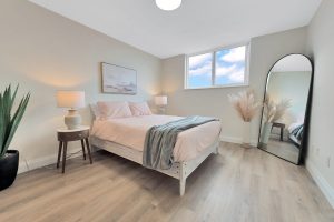 York Mills Rd Toronto 027